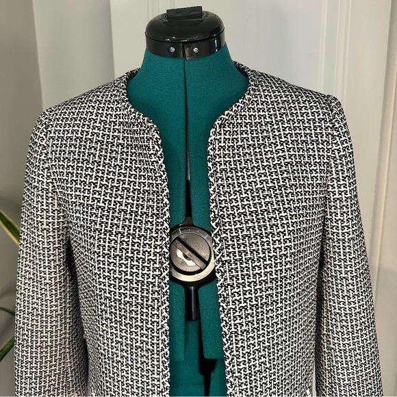H&M Black and White Tailored Jacket size 4 - Picture 2 of 13